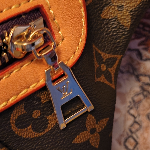 High Rise Monogram Bum Bag ( Brown and Darker Patina) - Picture 5 of 6